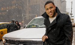 chevrolet-silverado-high-country-super-bowl-mvp-malcolm-smith-award-present-.jpg