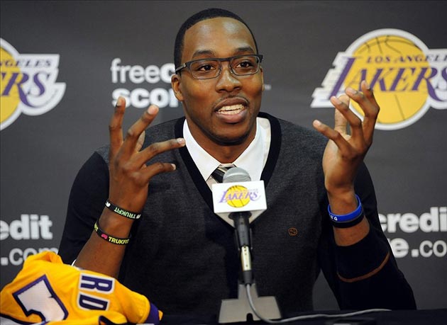 dwight-howard-talks-to-the-media.jpg