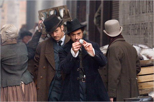 sherlock_holmes_movie_image_downey_law_2.jpg