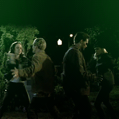tumblr_mcds0lUyFp1r2ptbgo5_r1_250.gif