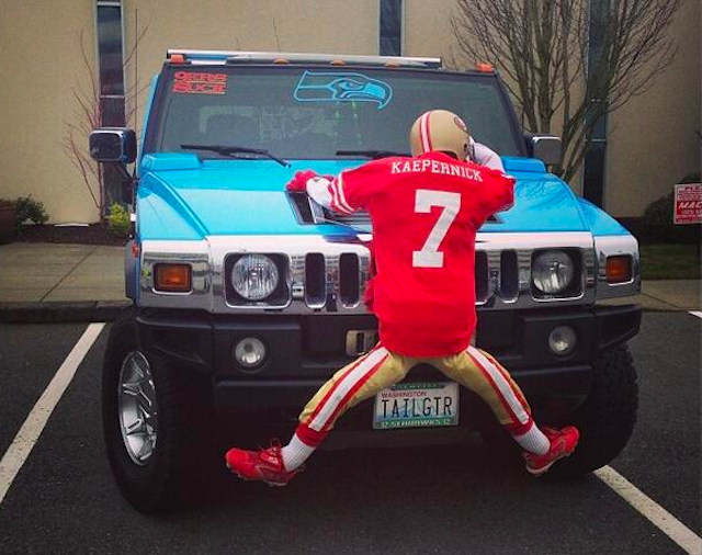 Seahawks-Kap-Hummer.506.png