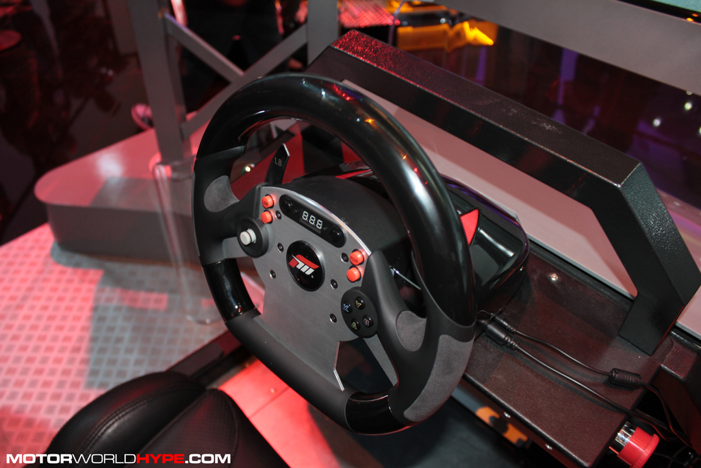 fanatec_forza_motorsport_4_wheel_7.jpg