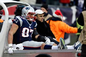 nfl_a_gronkts3_300x200.jpg