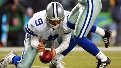 nfl_a_romo_412.jpg