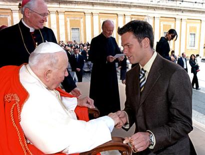 brady-meets-the-pope.jpg