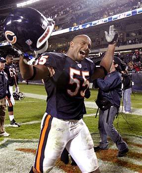 lance-briggs-dislikes-the-frachise-tag-3-5-07.jpg