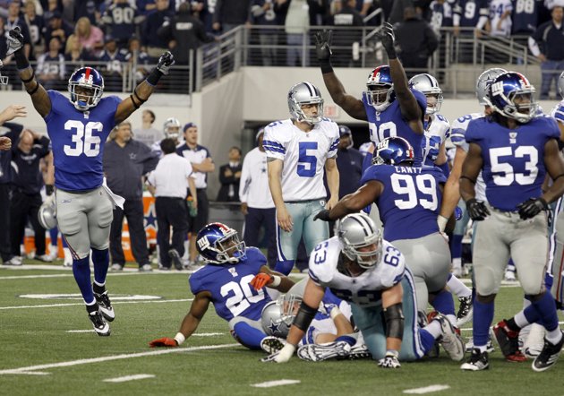 Manning-Rallies-Giants-Past-Cowboys.jpg