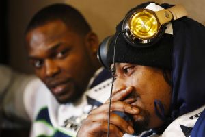 nfl_g_lynch01jr_300x200.jpg